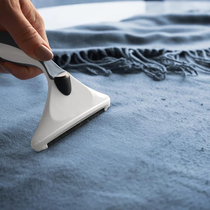 GLEENER Battery-Free Fabric Shaver & Lint Brush + Sweater Saver Gift Bundle | - Image 5