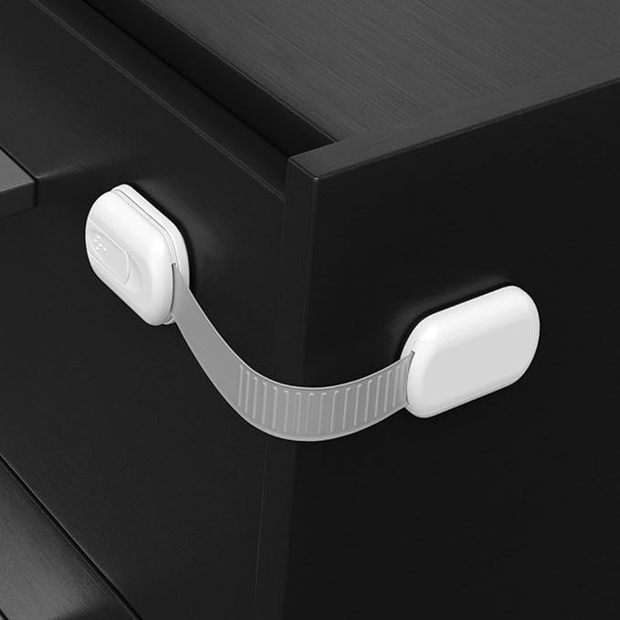 Baby Proofing Child Safety Locks by Skyla Homes - Image 9