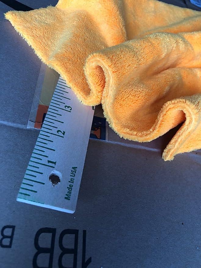 Plush Edgeless Microfiber Towel - Image 7