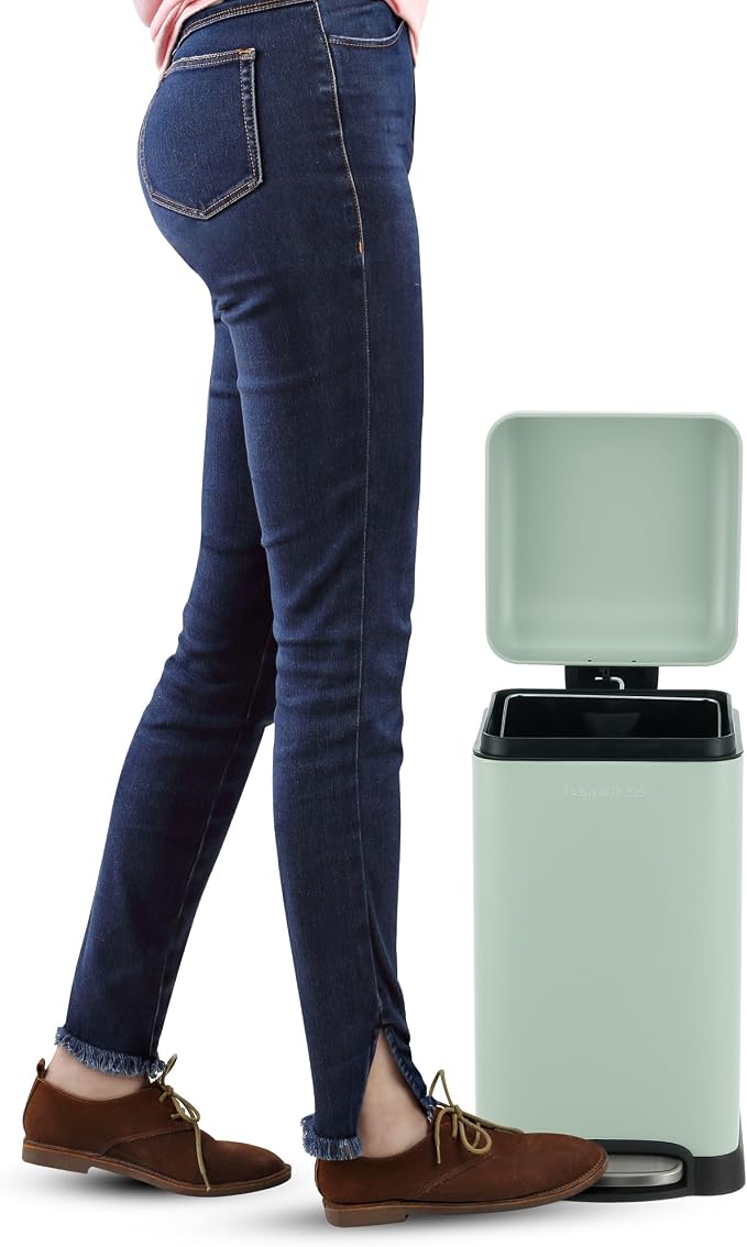 happimess HPM1012I Betty Retro Mini 3.2-Gallon Step-Open Trash Can, Fingerprint - Image 6