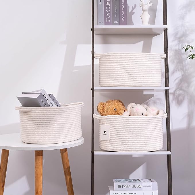 Medium and Large Woven Basket//With Handle, Used - Image 6