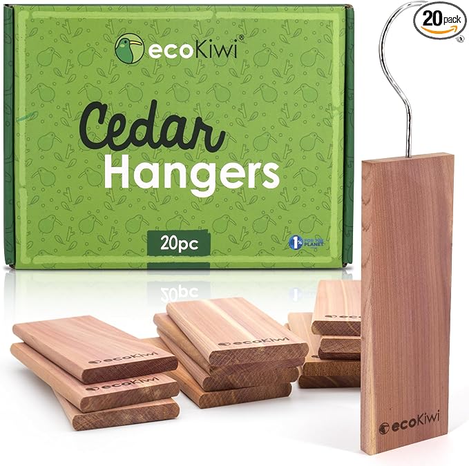 ecoKiwi Cedar Blocks for Clothes Storage by ecoKiwi