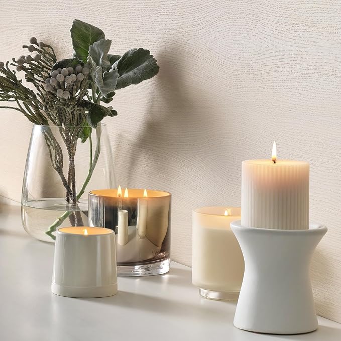 ILLUME Refillable Boxed Glass Candle, Winter White - Image 10
