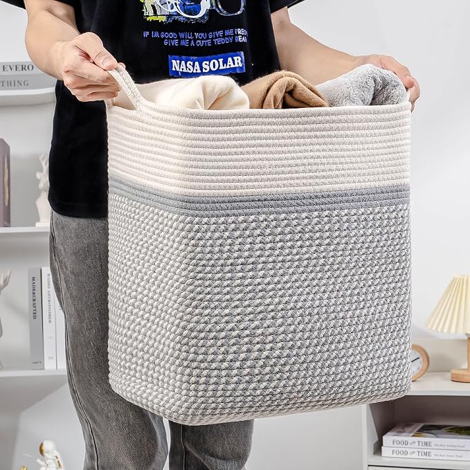 Medium and Large Woven Basket//With Handle, Used - Image 4