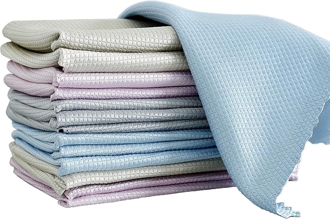 Streak Free Fish Scale Microfiber Cleaning Cloth Window, Windshield, Lint-Free by Unknown