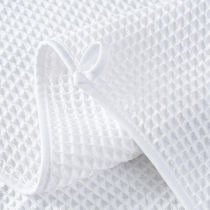 Microfiber Waffle Face Towels, 2 Pieces, Fast Drying, Lint Free - Image 3