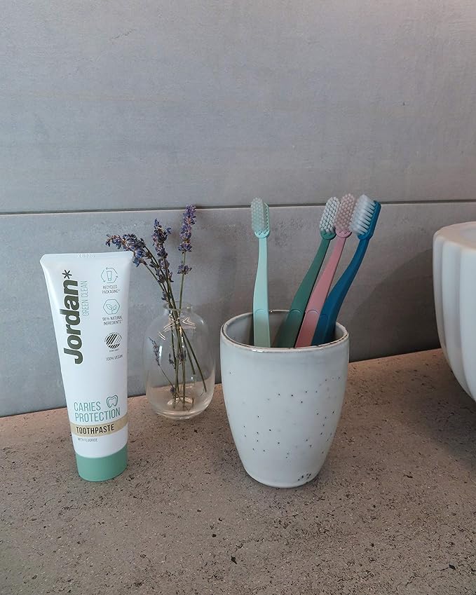Jordan Green Clean Manual Toothbrush - Image 5