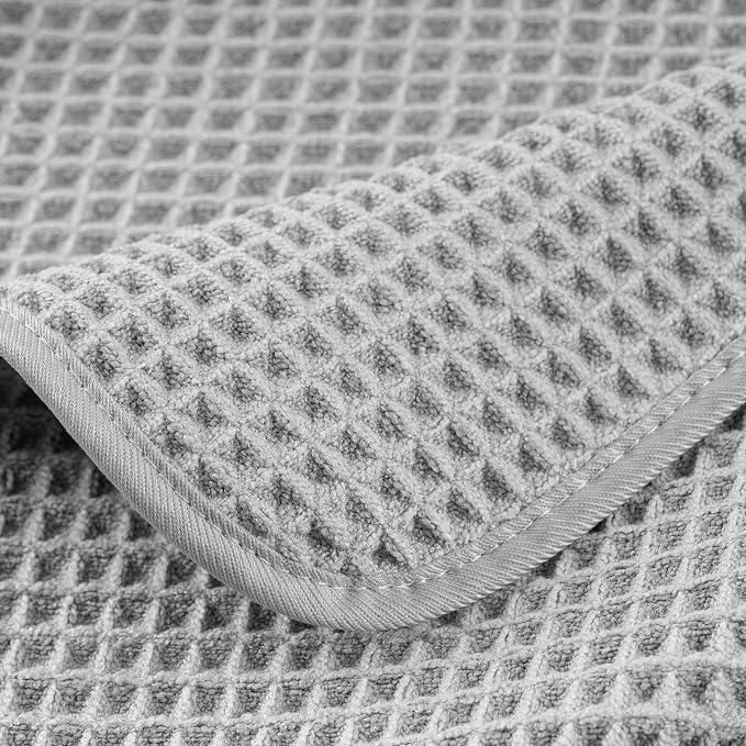POLYTE Microfiber Oversize Quick Dry Lint Free Bath Towel, 60 x 30 in, 4 Pack - Image 3